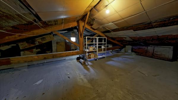 Puget-Théniers (06260) Duplex centre village, 4 chambres, grenier, double garage