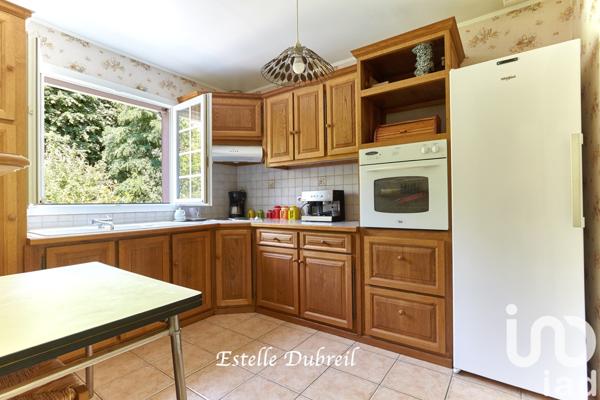 Maison à vendre 10 pièces 186 m² Thoiry