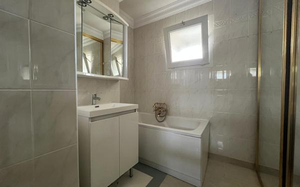 Appartement à vendre    4 pièces • 99,81 m2 Nantes