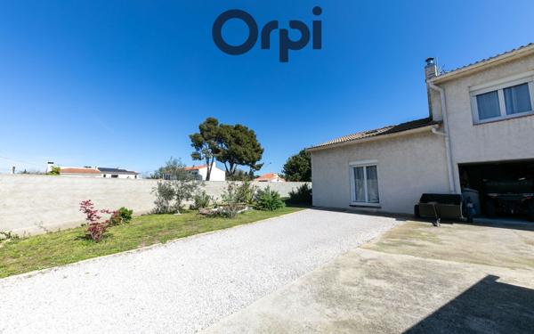 Maison à vendre    3 pièces •  Le Soler