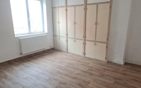 Appartement à louer    4 pièces • 104 m2 Tourcoing