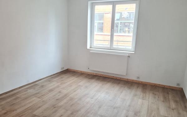 Appartement à louer    4 pièces • 104 m2 Tourcoing