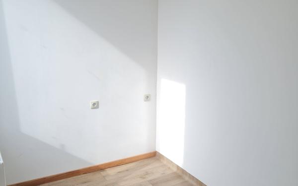Appartement à louer    4 pièces • 104 m2 Tourcoing