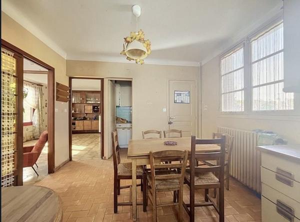 Maison 284 229 € Bezons 6 p 105 m² DPE G