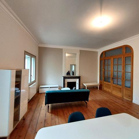 A louer grand T2bis Meublé Quinquonces