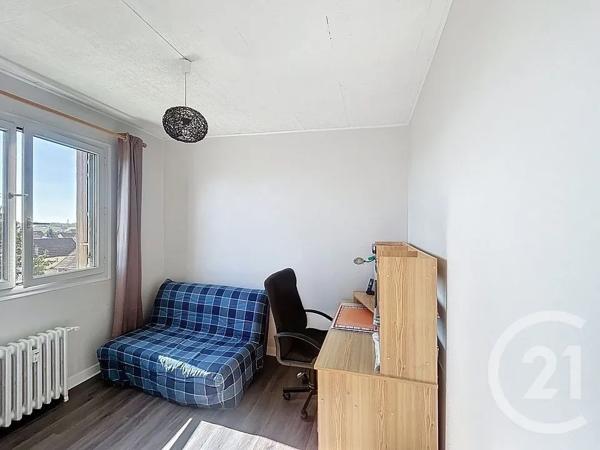Appartement F4 à vendre  4 pièces - 72,78 m 2   MELUN  - 77