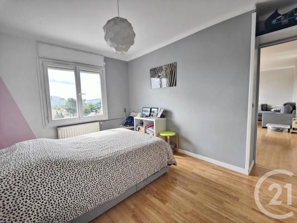 Appartement F4 à vendre  4 pièces - 68,02 m 2   SARTROUVILLE  - 78