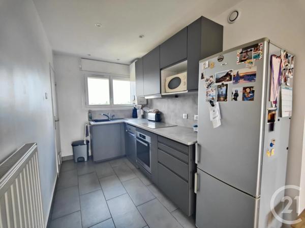 Appartement F4 à vendre  4 pièces - 68,02 m 2   SARTROUVILLE  - 78
