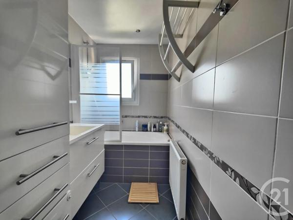 Appartement F4 à vendre  4 pièces - 68,02 m 2   SARTROUVILLE  - 78