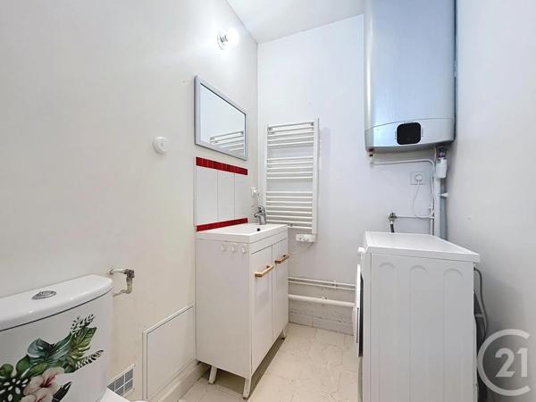 Appartement F1 à vendre  1 pièce - 25,07 m 2   MELUN  - 77