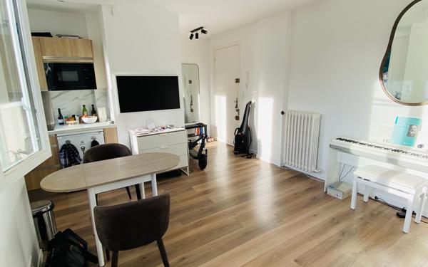 Appartement à vendre    1 pièce • 26,42 m2 Nice
