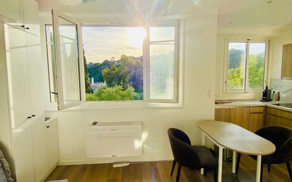 Appartement à vendre    1 pièce • 26,42 m2 Nice