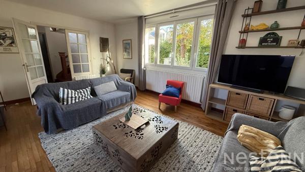 QUIBERON - Maison de 164 m², idéalement située au calme, à proximité immédiate du centre, de la mer et des commerces