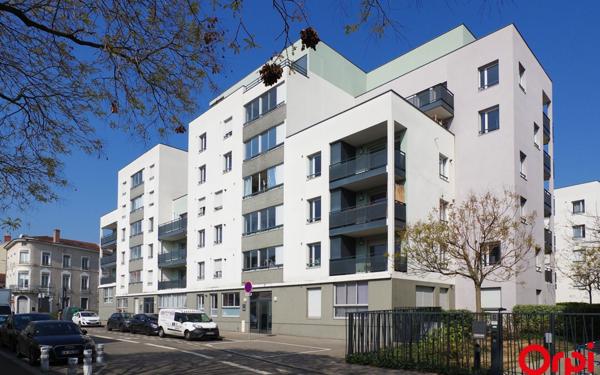 Appartement à louer    2 pièces •  Lyon 9
