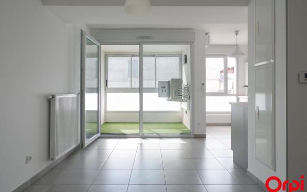 Appartement à louer    2 pièces •  Lyon 9