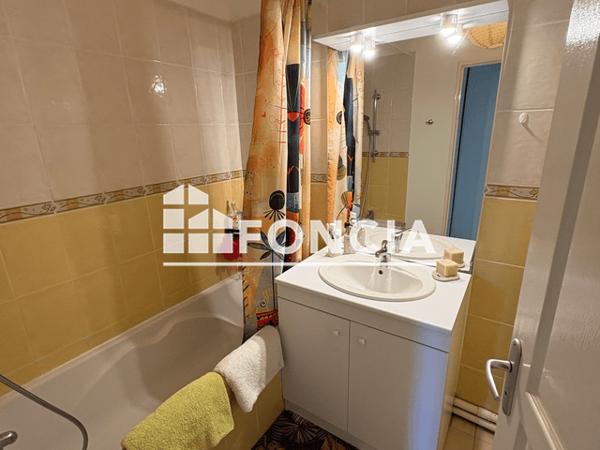 Location Appartement 3 pièces 61 m² - Saint Pierre Du Mont 40280