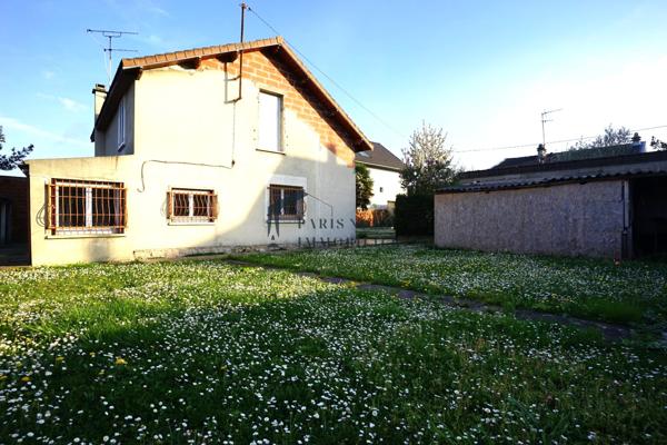Aulnay-sous-Bois (93600) Pavillon 3 chambres 5 mn Place Général Leclerc Possibilité construction d'un 2ème Pavillon
