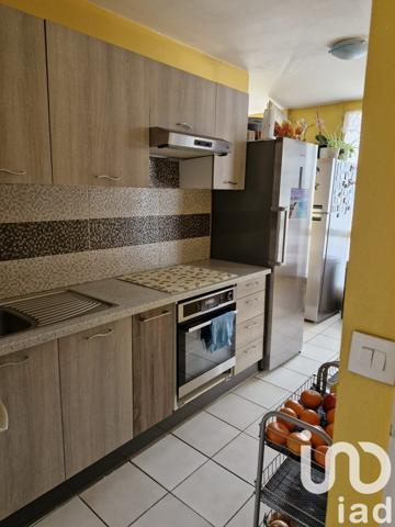 Appartement 6 pièces de 143 m² à Évry (91000)