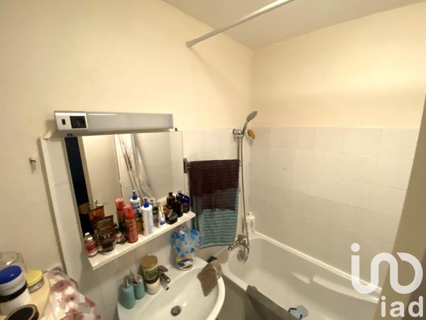 Appartement 6 pièces de 143 m² à Évry (91000)