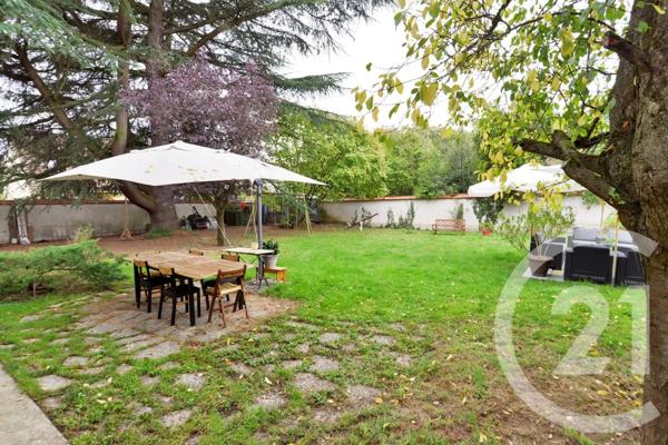 Maison à vendre  6 pièces - 128 m 2   CROSNE  - 91
