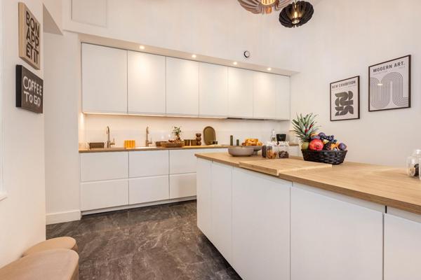 A LOUER : Maison à LILLE • Quai Géry Legrand - BOIS BLANCS • 15 000 € CC • Réf. 6201