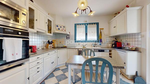 Vente
                Maison175 m² - 7 Pièces -
                    AGON COUTAINVILLE (50230)