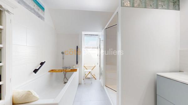 Vente
                Maison175 m² - 7 Pièces -
                    AGON COUTAINVILLE (50230)