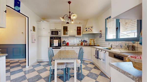 Vente
                Maison175 m² - 7 Pièces -
                    AGON COUTAINVILLE (50230)