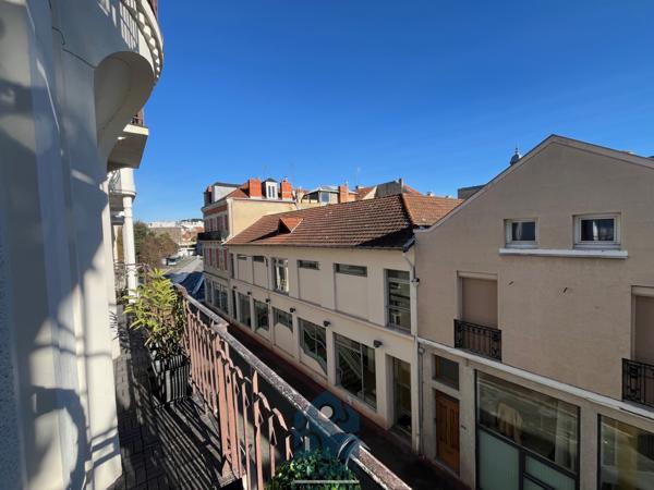 Appartement 4 pièces avec balcon et cave