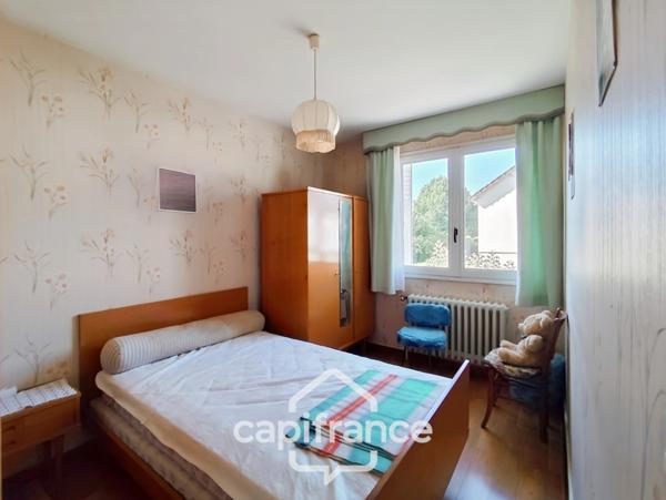 Maison à vendre 5 pièces BESSE SUR BRAYE (72) - terrain 1659 m² -