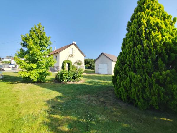 Maison à vendre 5 pièces BESSE SUR BRAYE (72) - terrain 1659 m² -