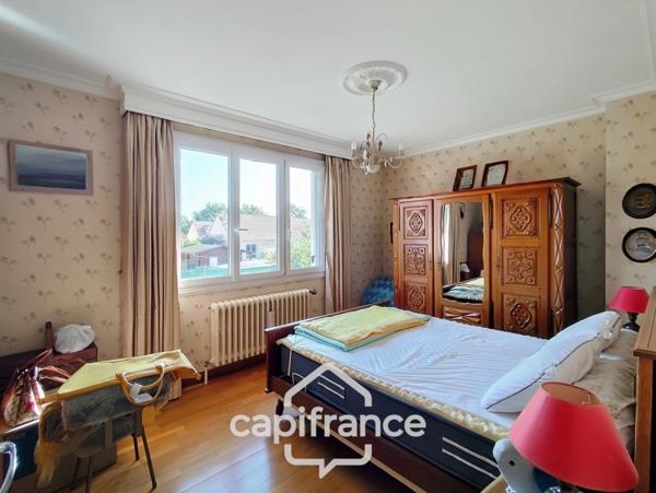 Maison à vendre 5 pièces BESSE SUR BRAYE (72) - terrain 1659 m² -