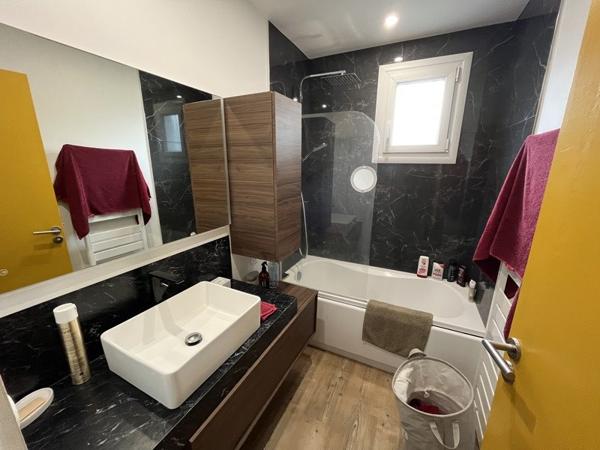 Maison à vendre 273 000 € Sainte-Féréole 5 p 115 m² DPE C