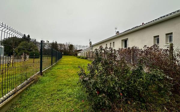 Terrain à vendre    Juillan