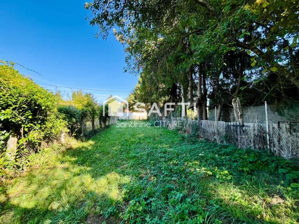 Terrain constructible 1 538 m² divisible