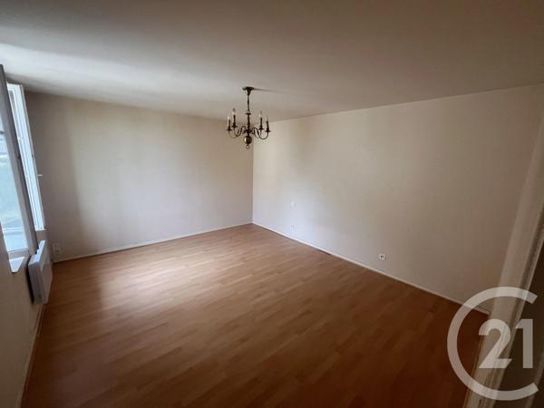 Appartement F3 à vendre  3 pièces - 71 m 2   ORCHAMPS VENNES  - 25