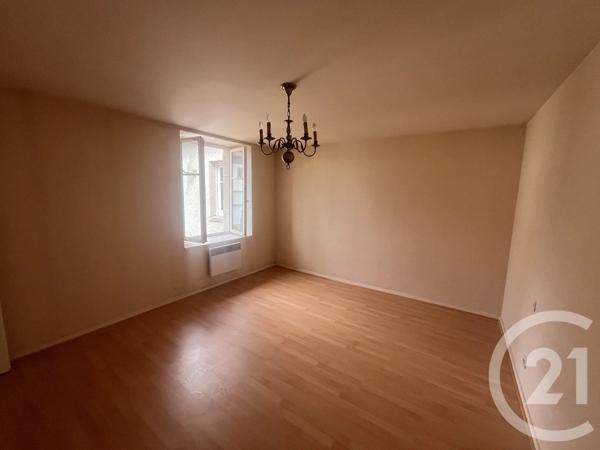 Appartement F3 à vendre  3 pièces - 71 m 2   ORCHAMPS VENNES  - 25