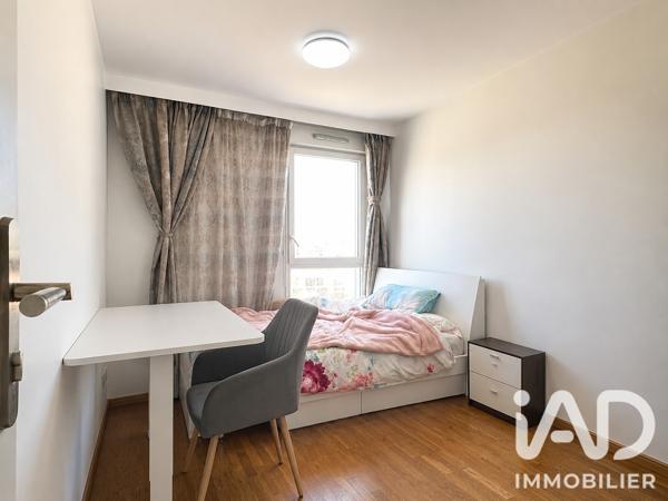 Appartement à vendre 4 pièces 76,1 m² Aubervilliers