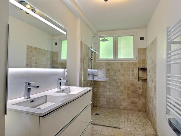 Maison 93m² avec jardin, 3 Chambres + Mezzanine et Grand Garage