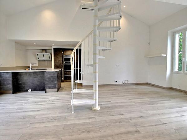 Maison 93m² avec jardin, 3 Chambres + Mezzanine et Grand Garage