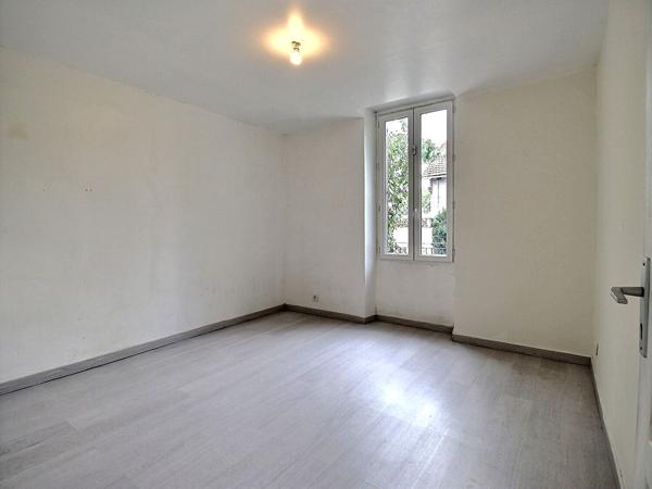 Maison 93m² avec jardin, 3 Chambres + Mezzanine et Grand Garage