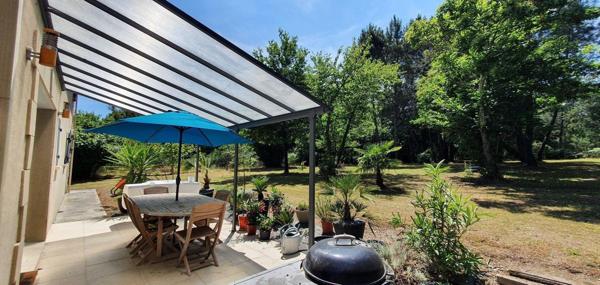 Nord de Bordeaux, magnifique maison récente sur terrain clos