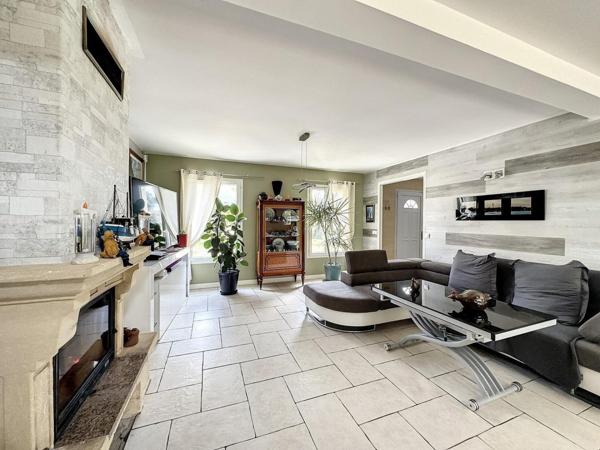 Nord de Bordeaux, magnifique maison récente sur terrain clos