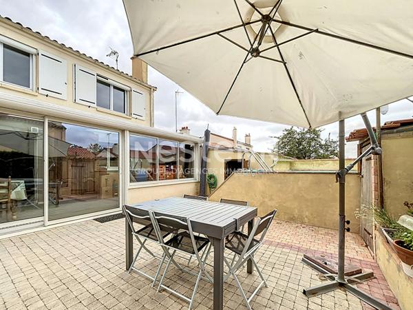 Maison avec 3 chambres ,veranda et piscine a Fontenay le Comte