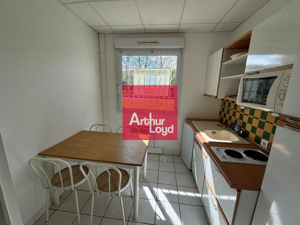 Bureaux à louer 102 m² à Eybens zone des Ruires