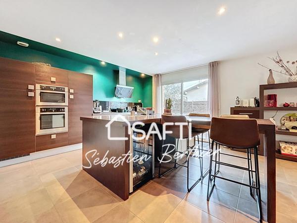 Maison familiale récente à 2 minutes de Lavaur – Belle pièce de vie et extérieur agréable