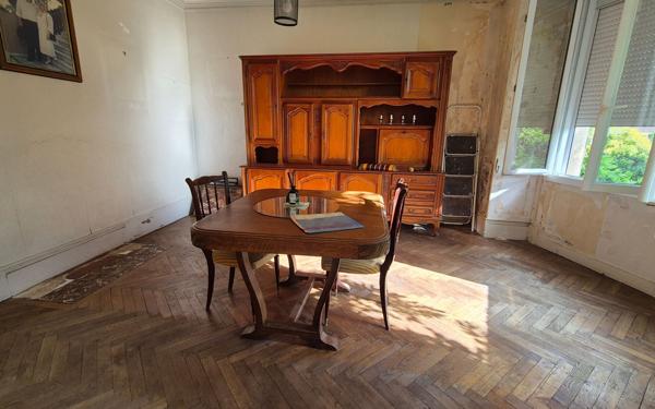 Maison à vendre    8 pièces • 150 m2 Oissel