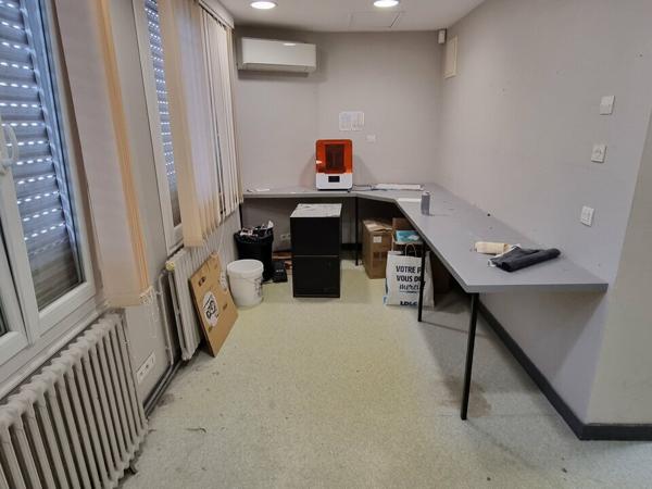 EXCELLENT EMPLACEMENT EN CENTRE-VILLE DE NIORT – VISIBILITÉ MAXIMALE SUR L'AVENUE DE PARIS !