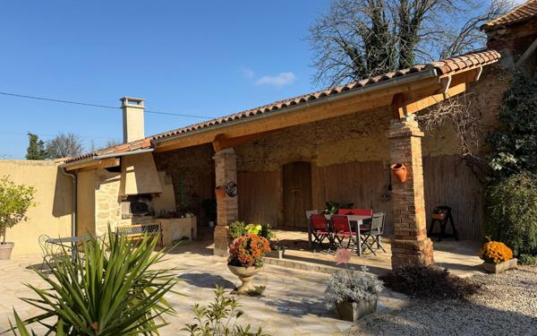 Maison à vendre    5 pièces •  Montoison