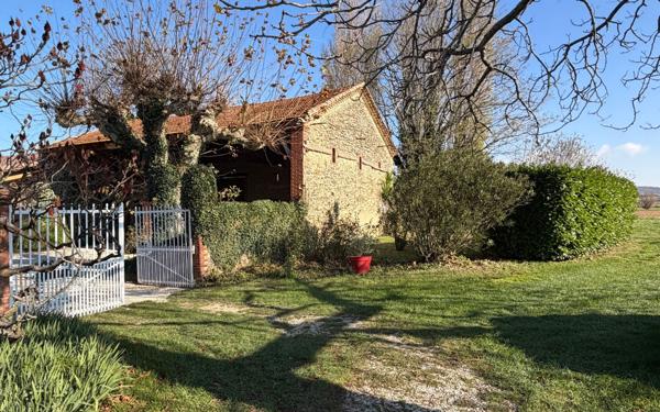 Maison à vendre    5 pièces •  Montoison